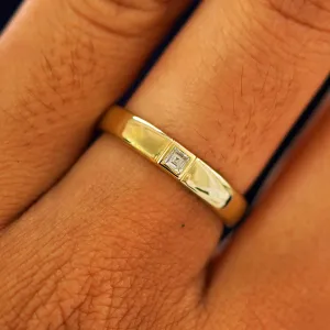 Square Carre Cut Diamond Band