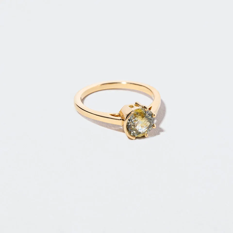 Sun & Moon Ring - Bicolor Green Sapphire