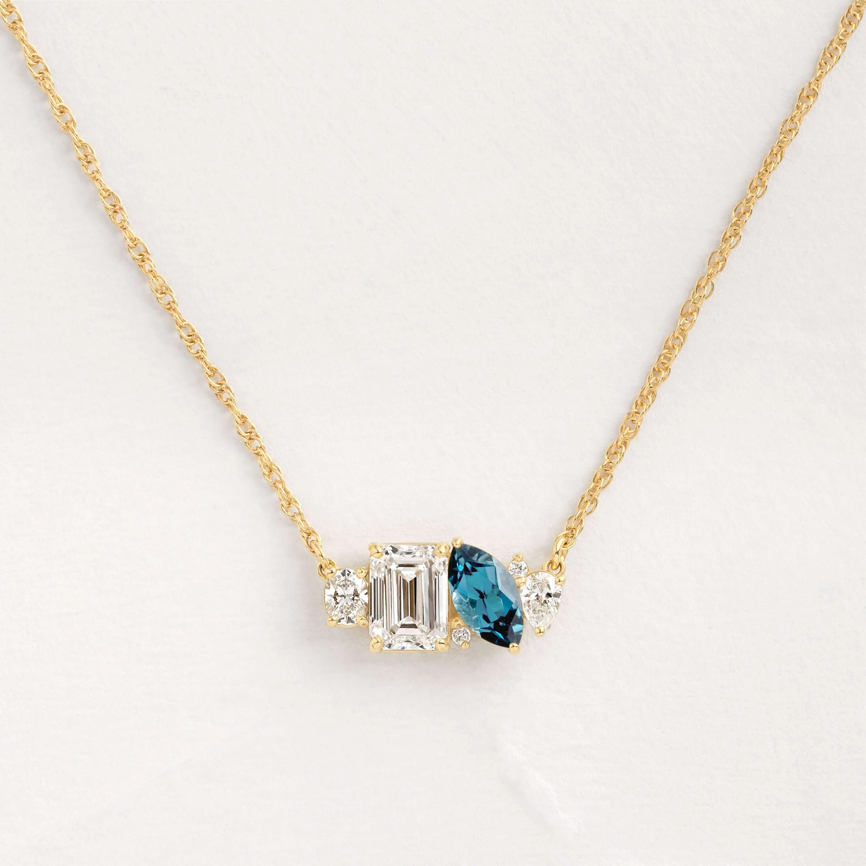 Toi et Moi et Le Reste Necklace