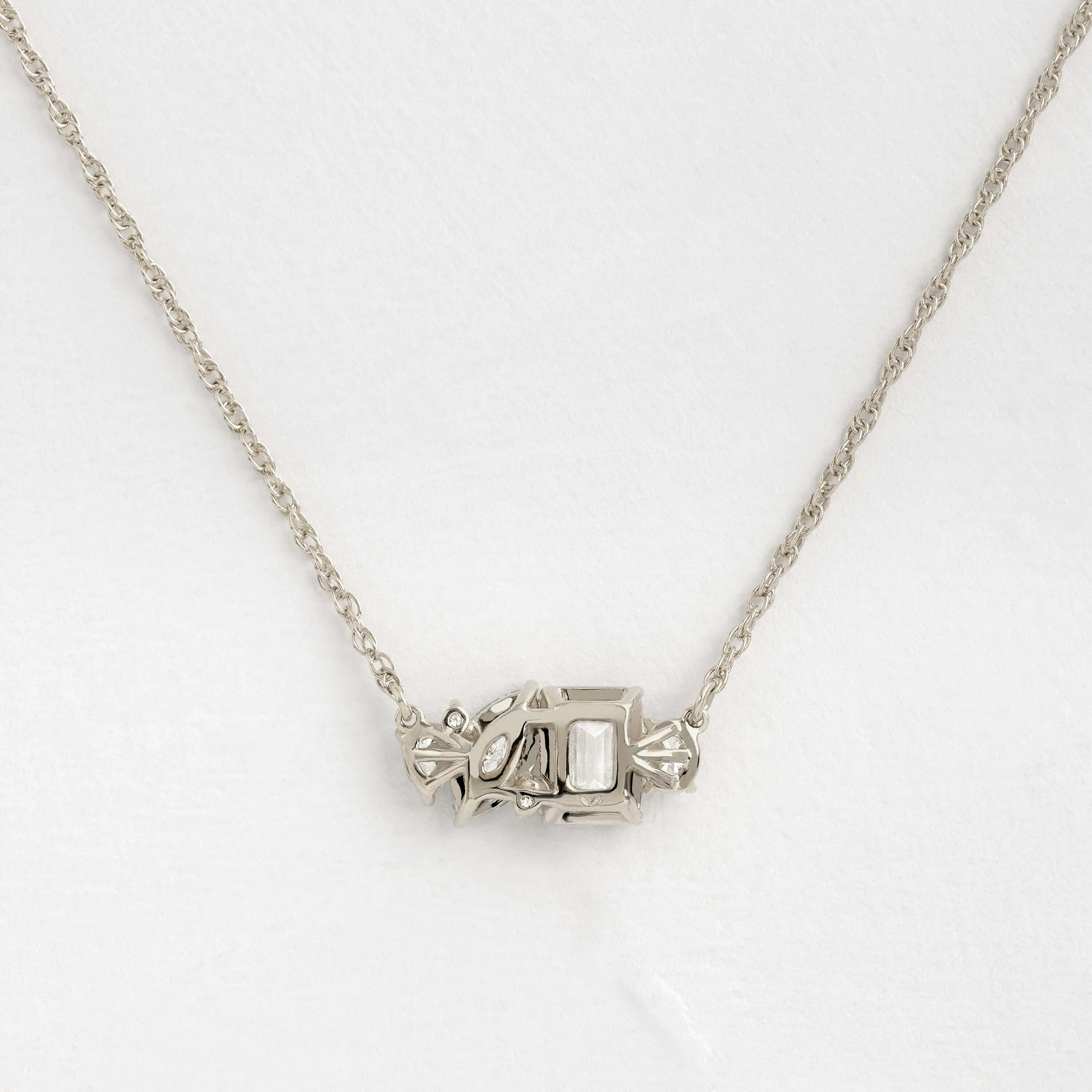 Toi et Moi et Le Reste Necklace