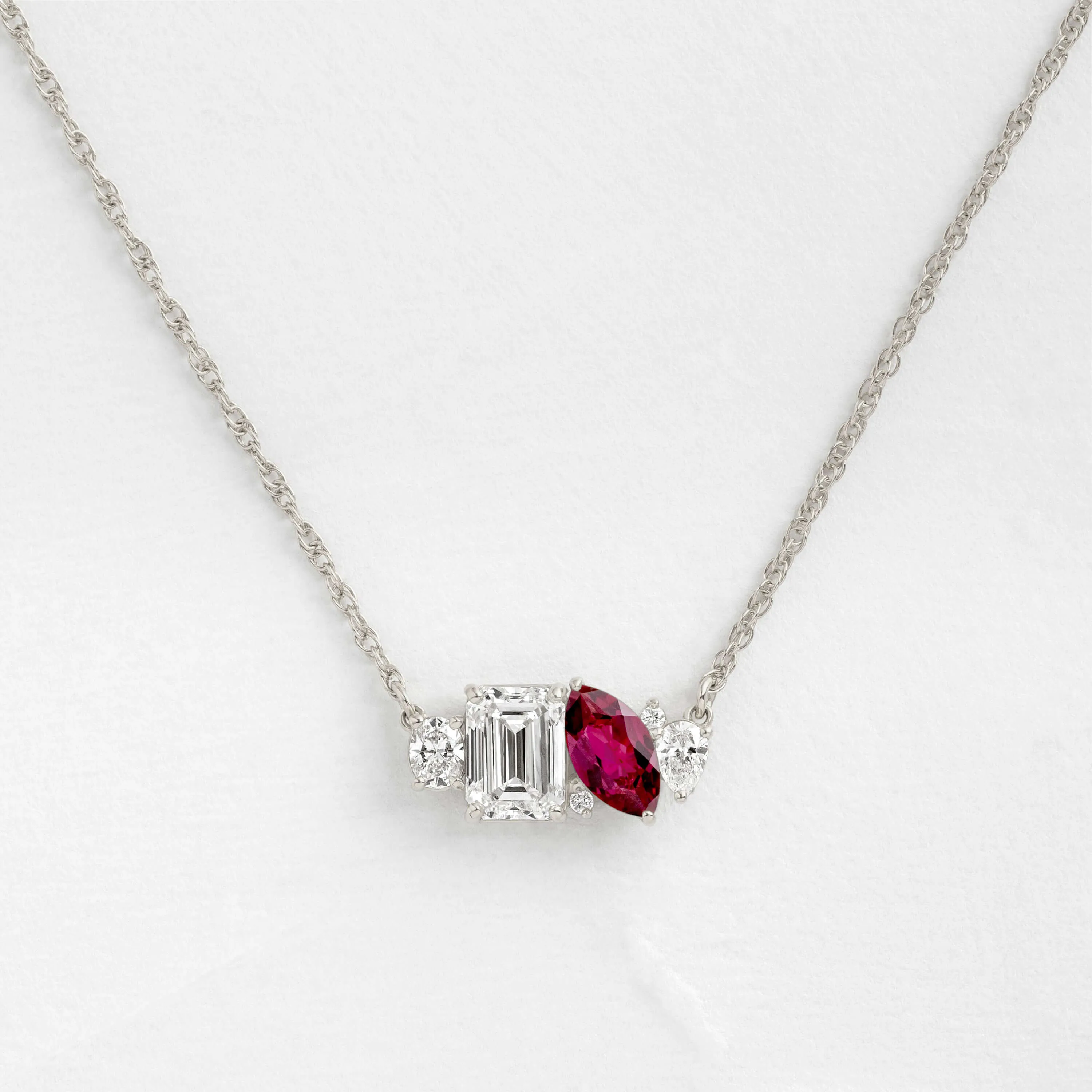 Toi et Moi et Le Reste Necklace