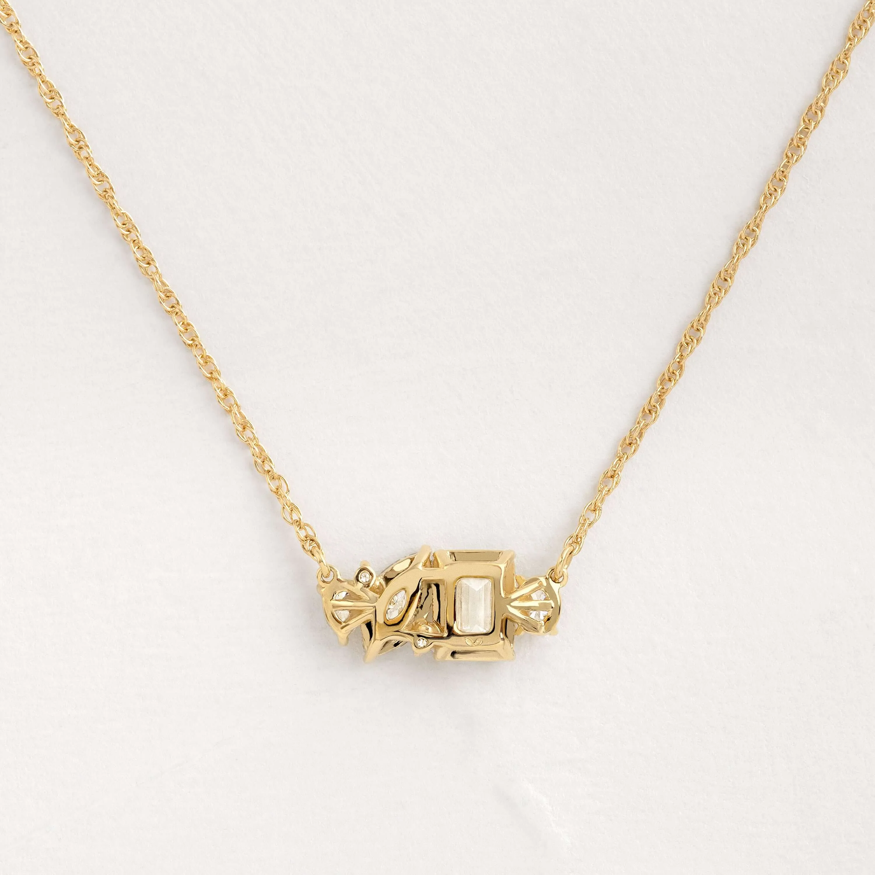Toi et Moi et Le Reste Necklace
