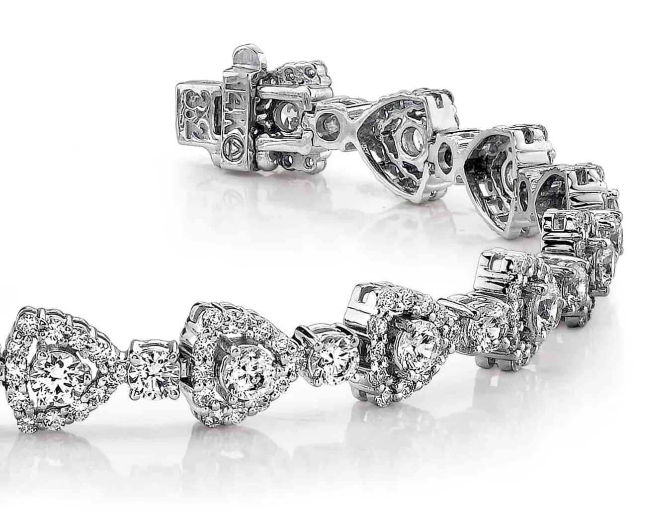 Triangular Diamond Link Diamond Bracelet with 7.36 ct.(finished) 1.5mm, 3.3mm