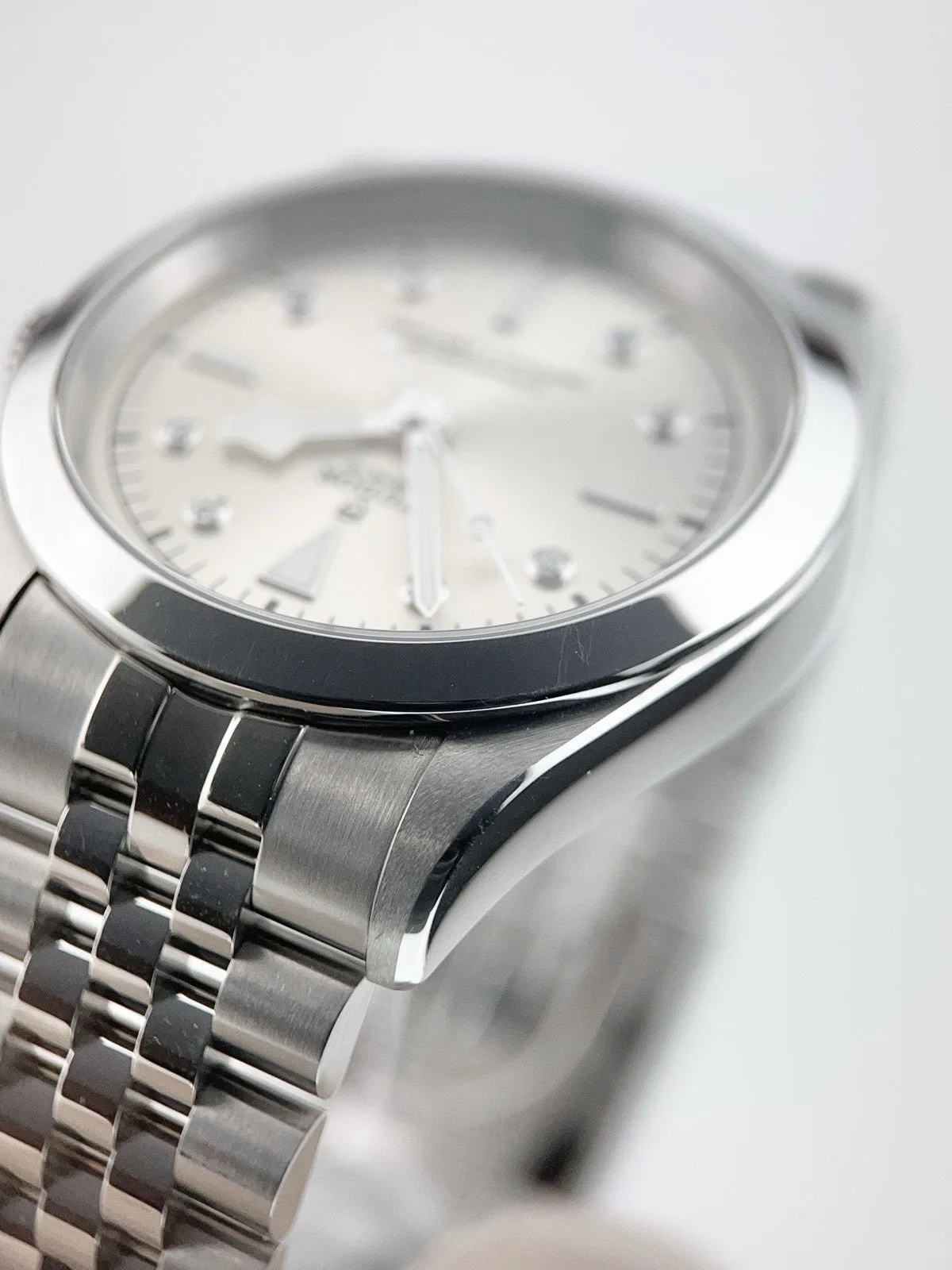 Tudor Black Bay Silver Diamond Stainless Steel Silver Dial 41mm Auto. Mens 79680
