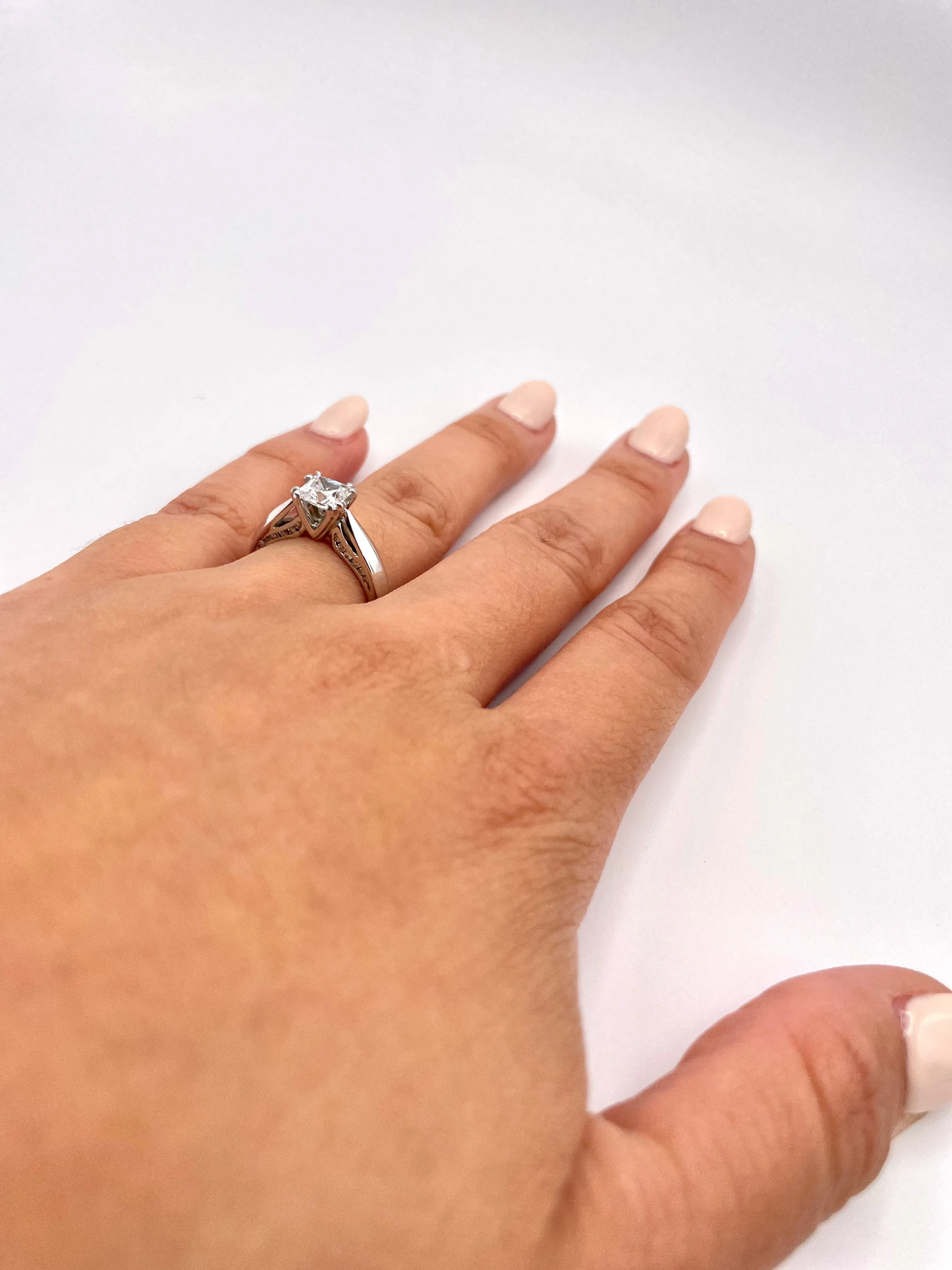 Verragio Platinum Classico Solitaire Engagement Ring