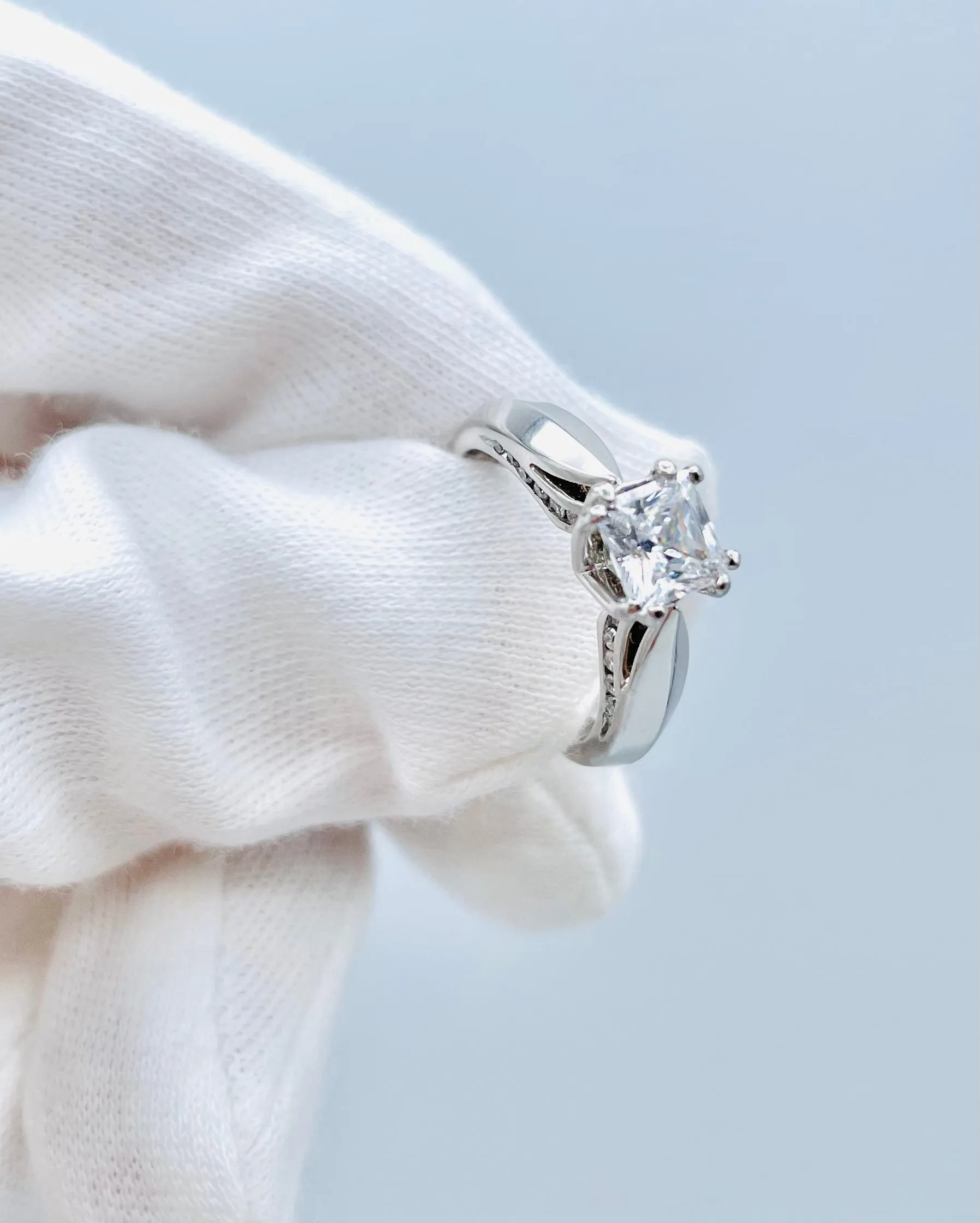 Verragio Platinum Classico Solitaire Engagement Ring