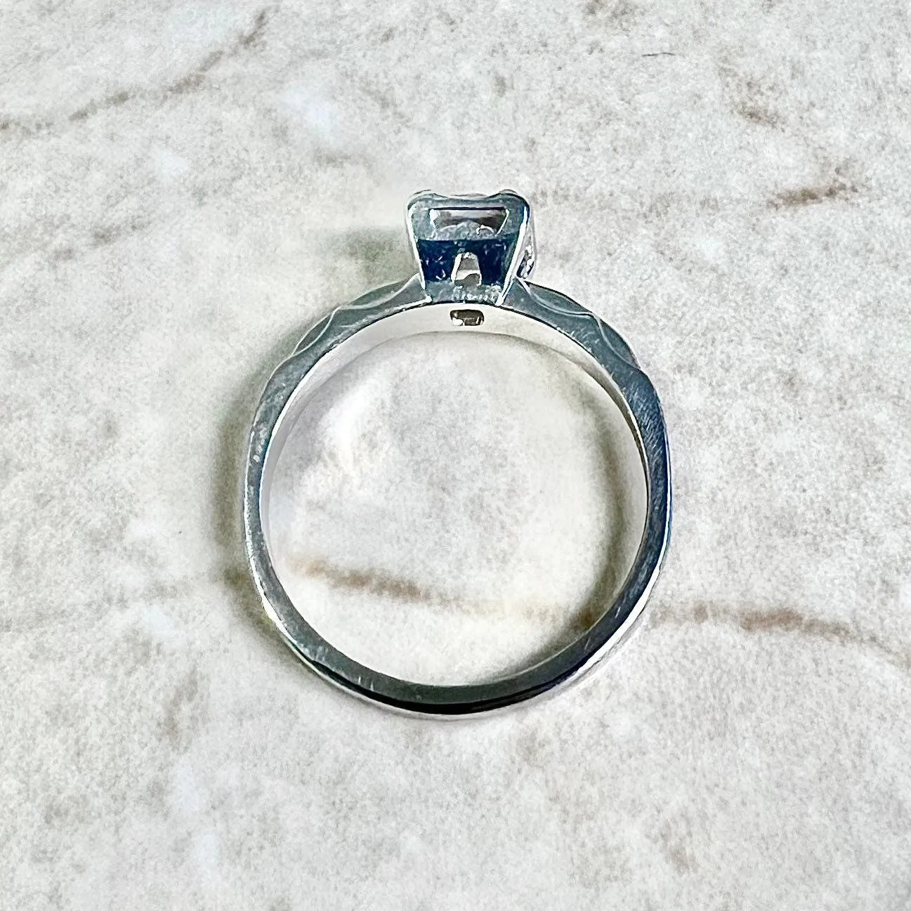 Vintage 1940’s Retro 14 Karat Yellow Gold 0.30 Carat Diamond Solitaire Engagement Ring