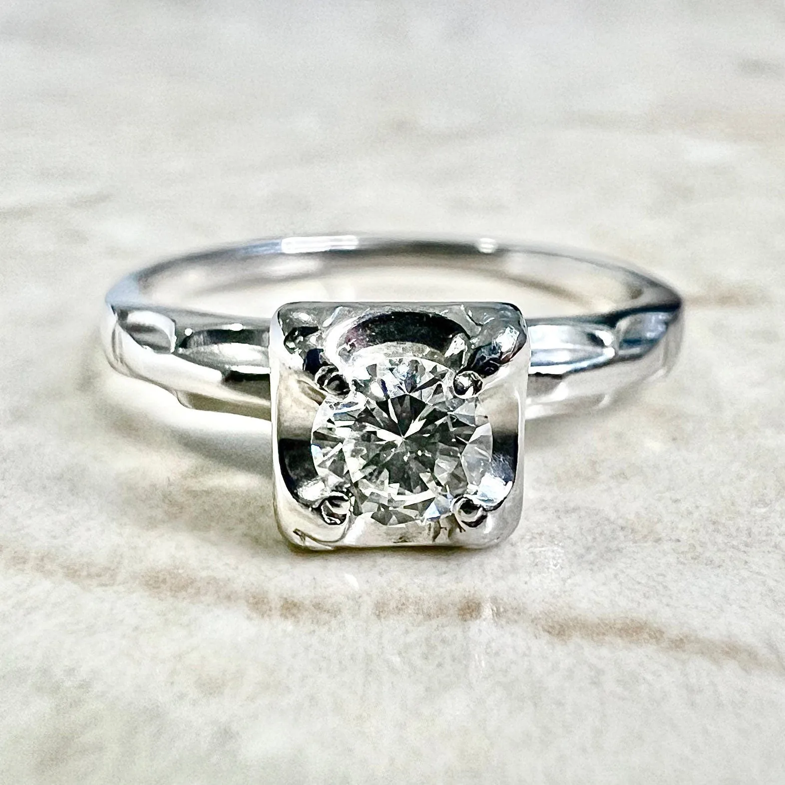 Vintage 1940’s Retro 14 Karat Yellow Gold 0.30 Carat Diamond Solitaire Engagement Ring