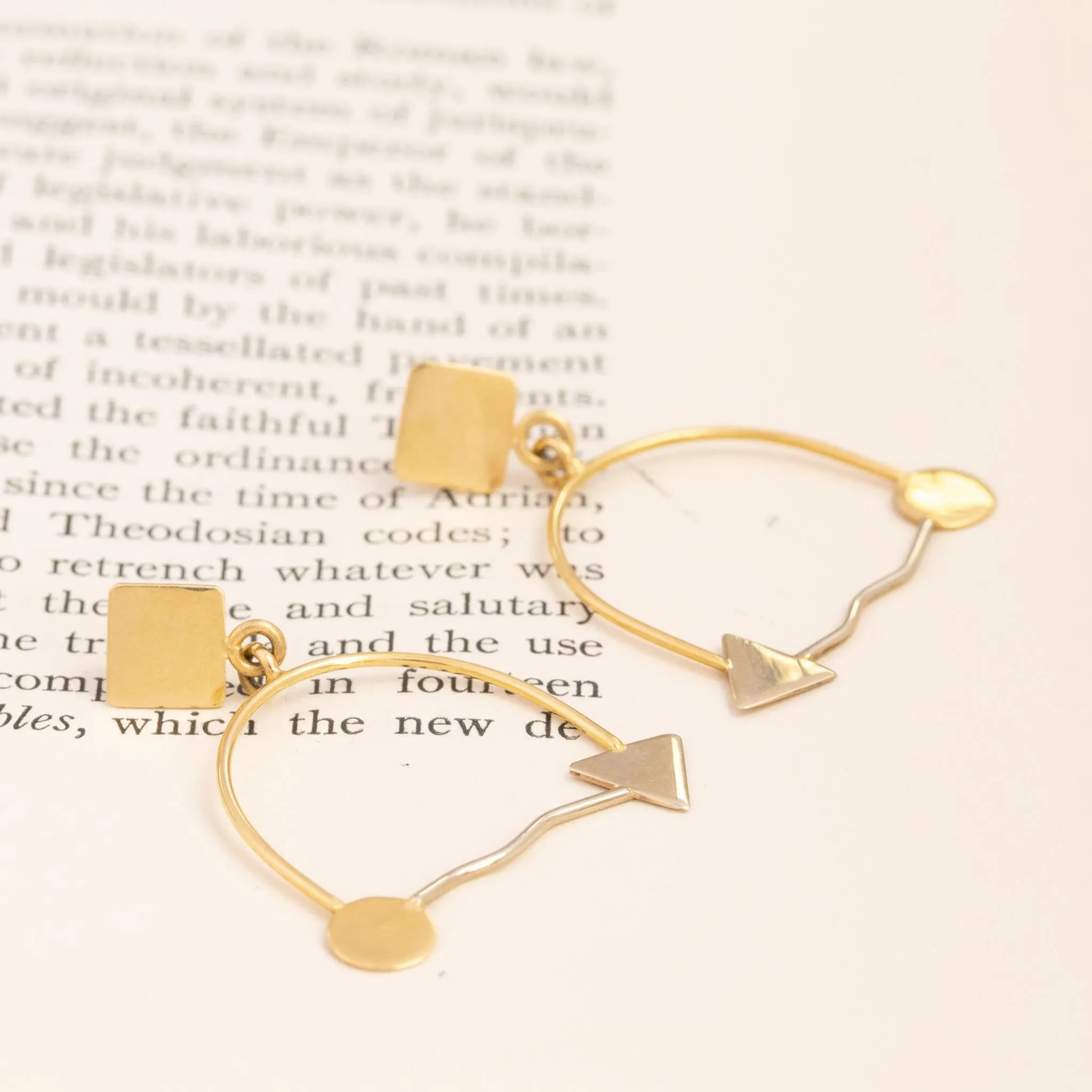 Vintage Arrow Motif Dangle Earrings