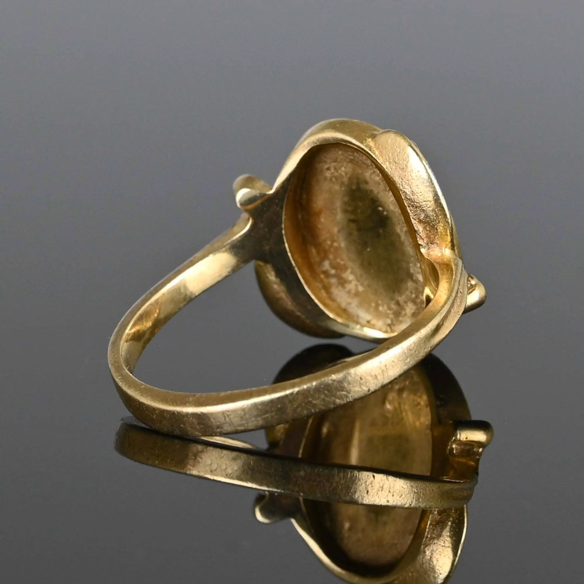 Vintage Gold EAF Initial Signet Ring
