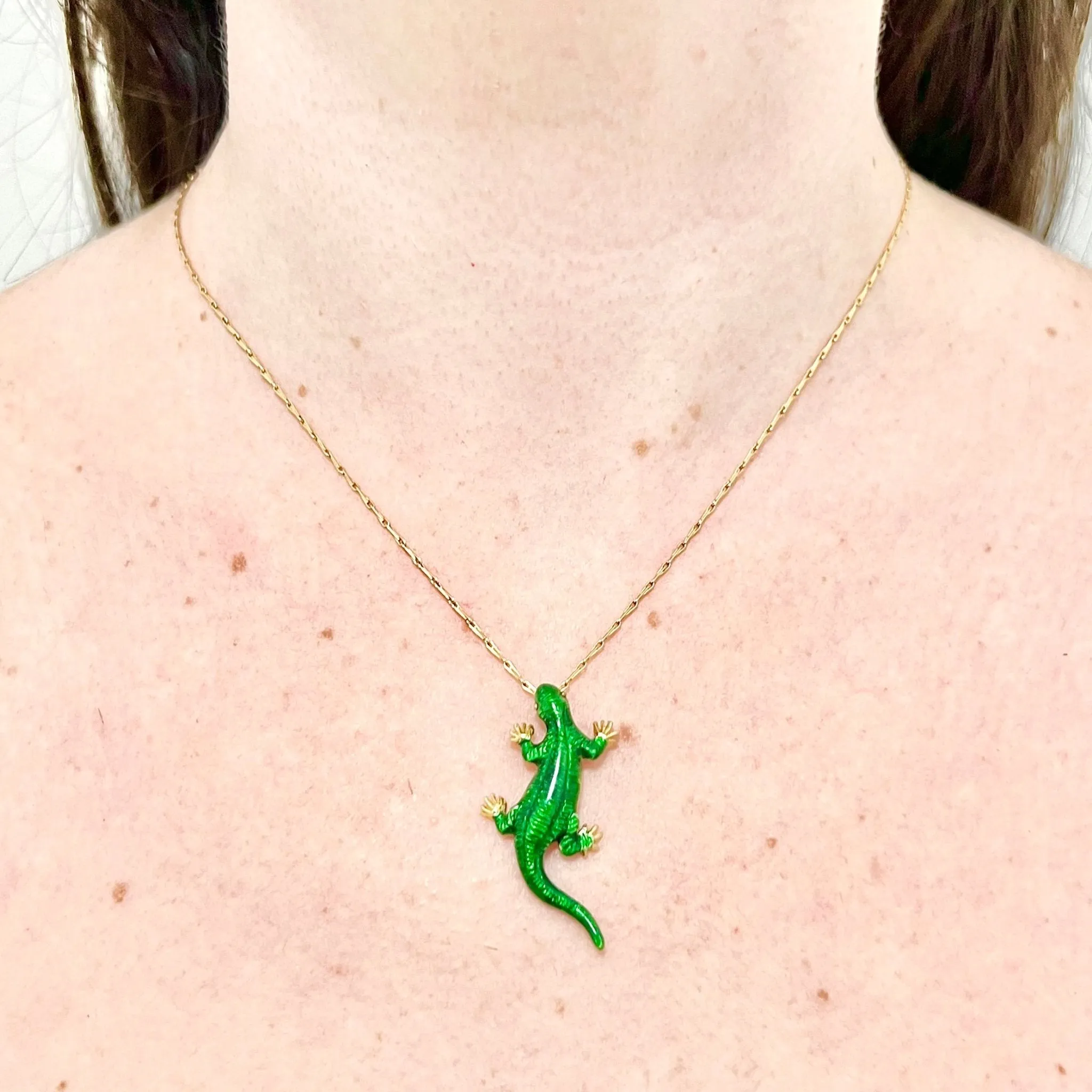 Vintage Handcrafted 18 Karat Yellow Gold & Enamel Lizard Pendant Necklace By Carvin French