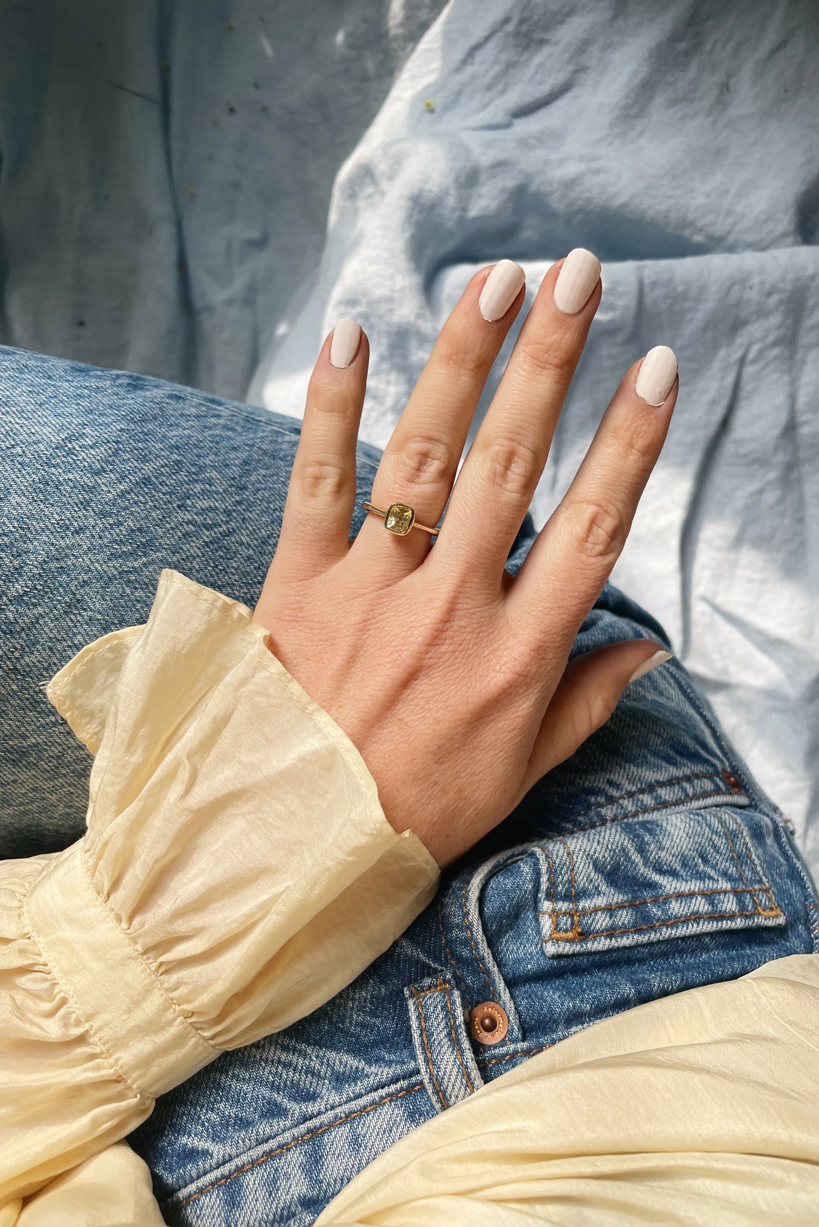 Yellow Sapphire Solitaire